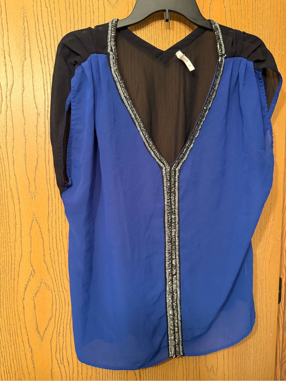 Truth NYC size 1X cobalt blue and black sequined blouse